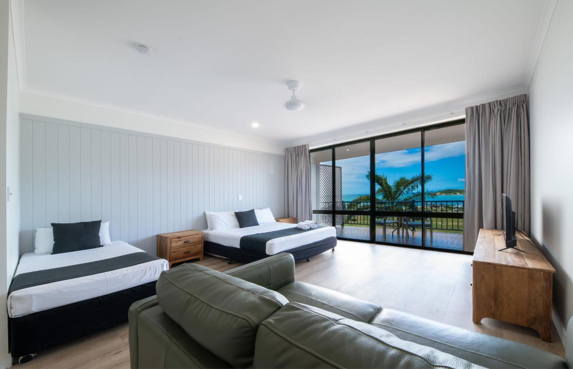 Ocean Views At Whitsunday Terraces Resort Airlie Beach Exterior photo