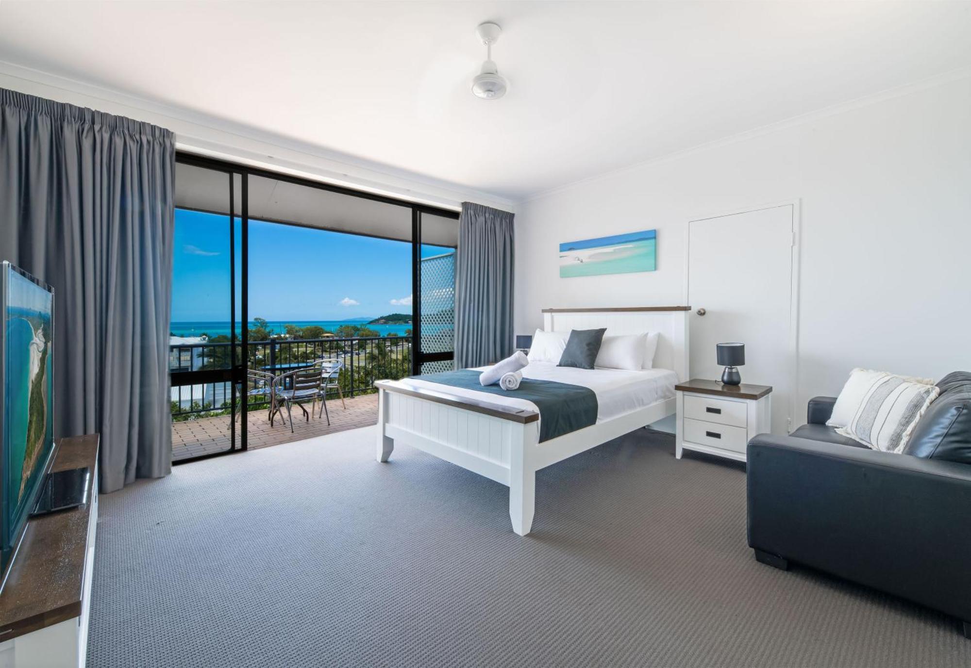 Ocean Views At Whitsunday Terraces Resort Airlie Beach Exterior photo