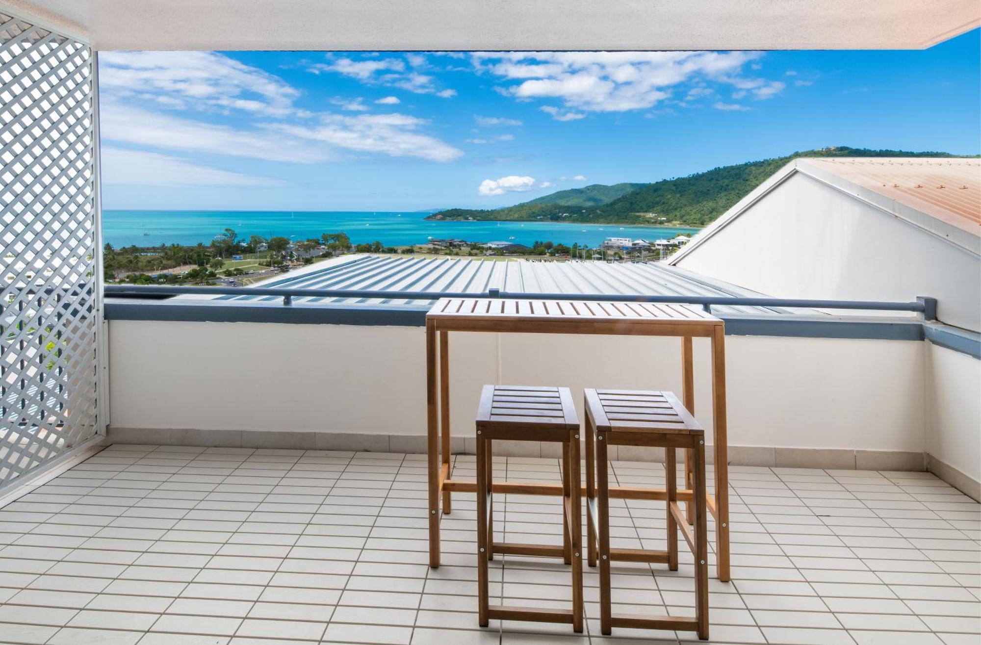 Ocean Views At Whitsunday Terraces Resort Airlie Beach Exterior photo