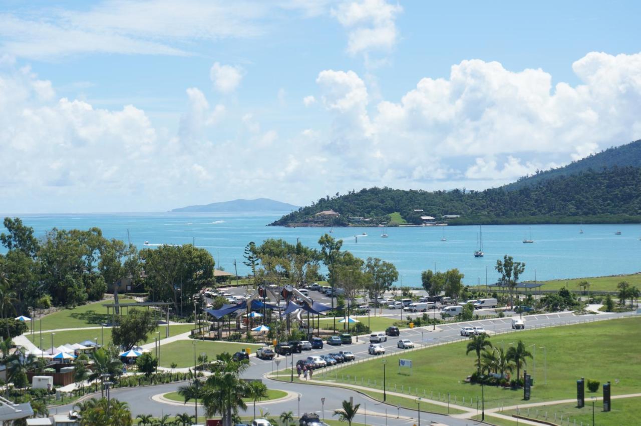 Ocean Views At Whitsunday Terraces Resort Airlie Beach Exterior photo